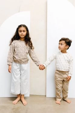 Eggcellent Crew Neck Long Sleeve Organic Cotton Shirt -Kids Toys Store EQ9A2944