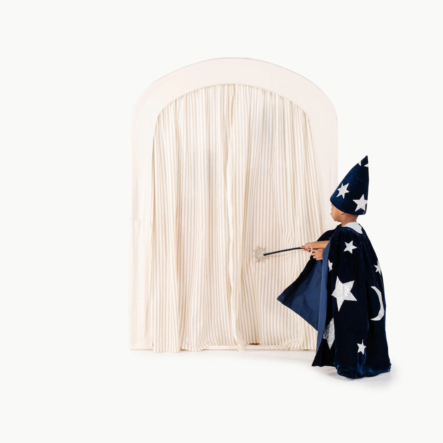 Play Theatre 4 Play Theatre - Image 2