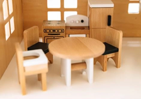 Dollhouse Accessories 4 Dollhouse Accessories - Image 2