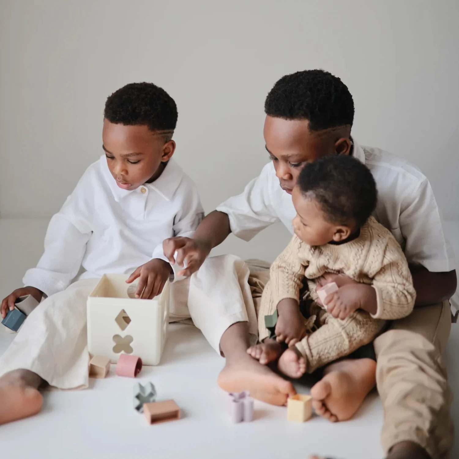 Mushie Shape Sorting Box 4 Mushie Shape Sorting Box - Image 2