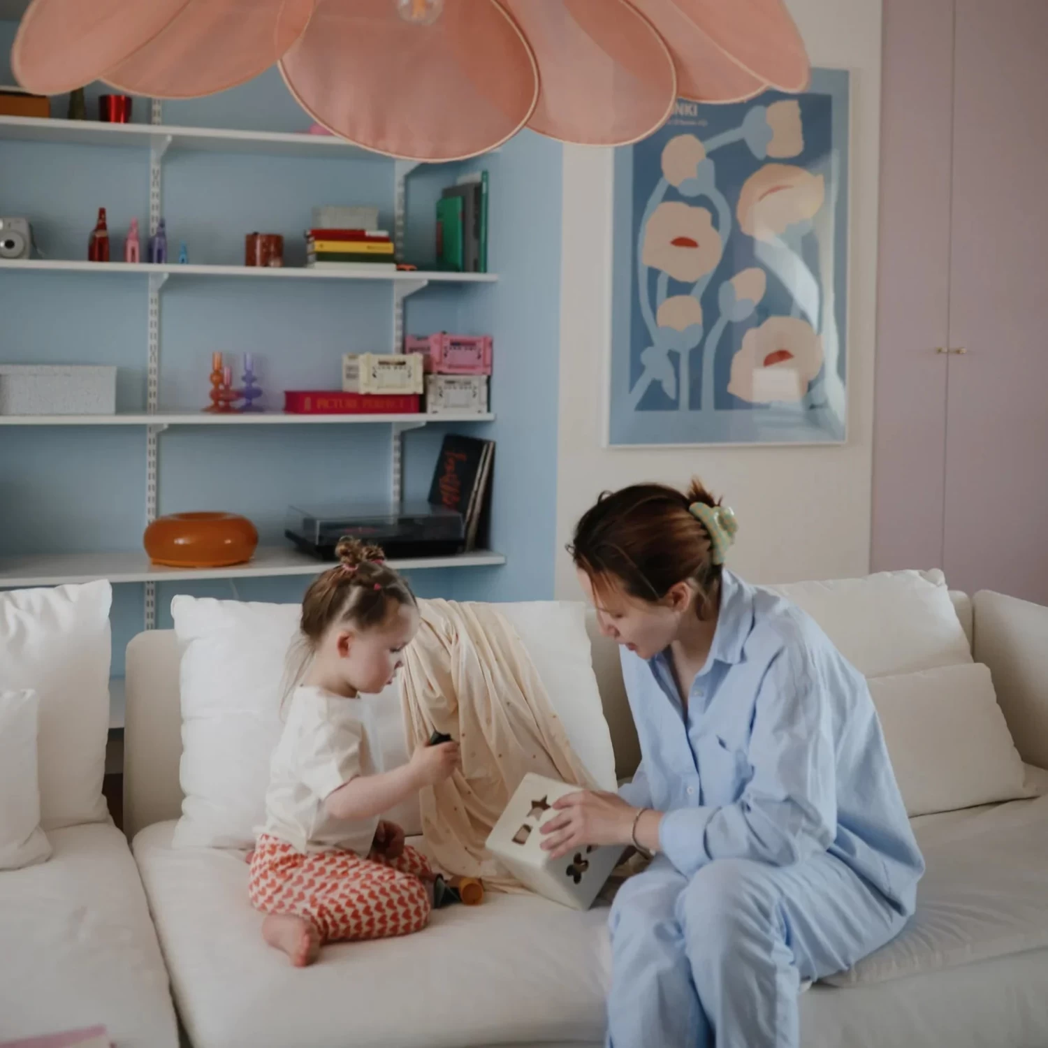 Mushie Shape Sorting Box 5 Mushie Shape Sorting Box - Image 3